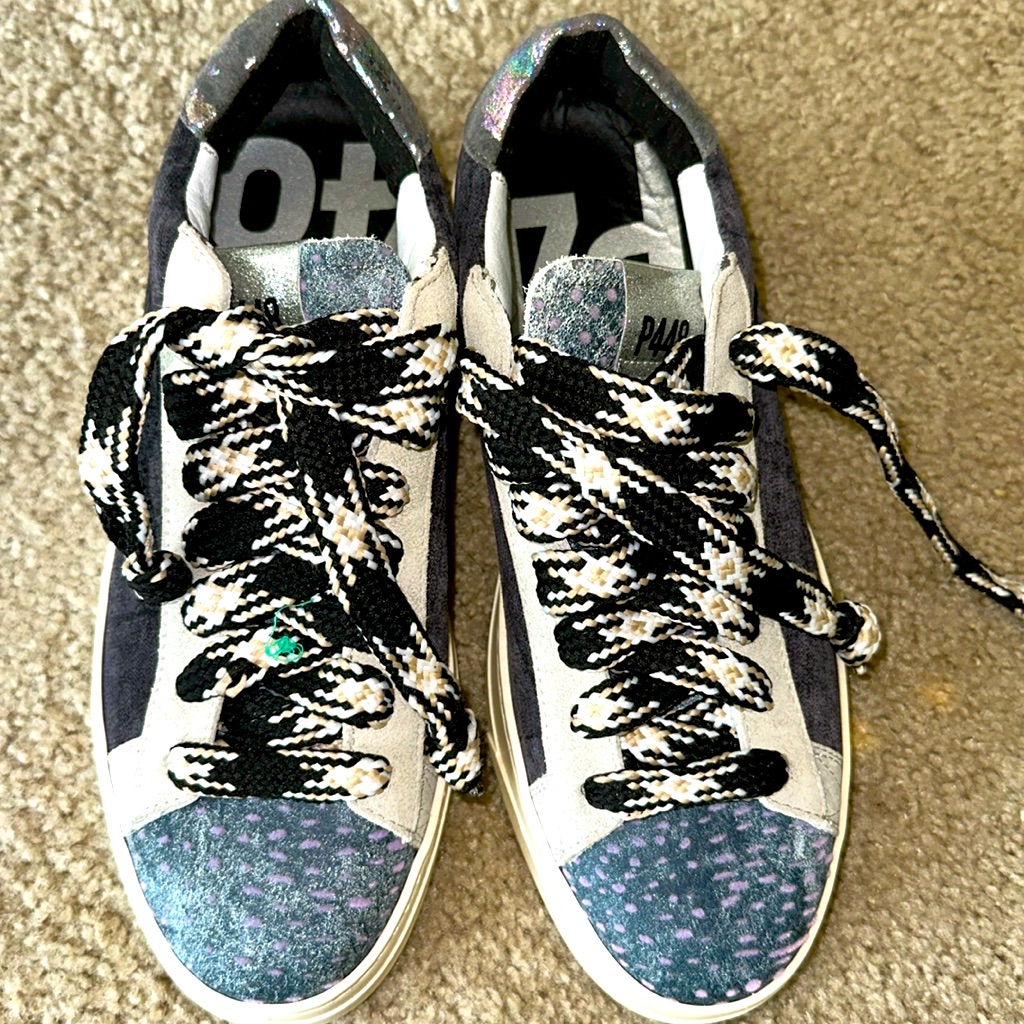 P448 Brand New Never Worn Size 38